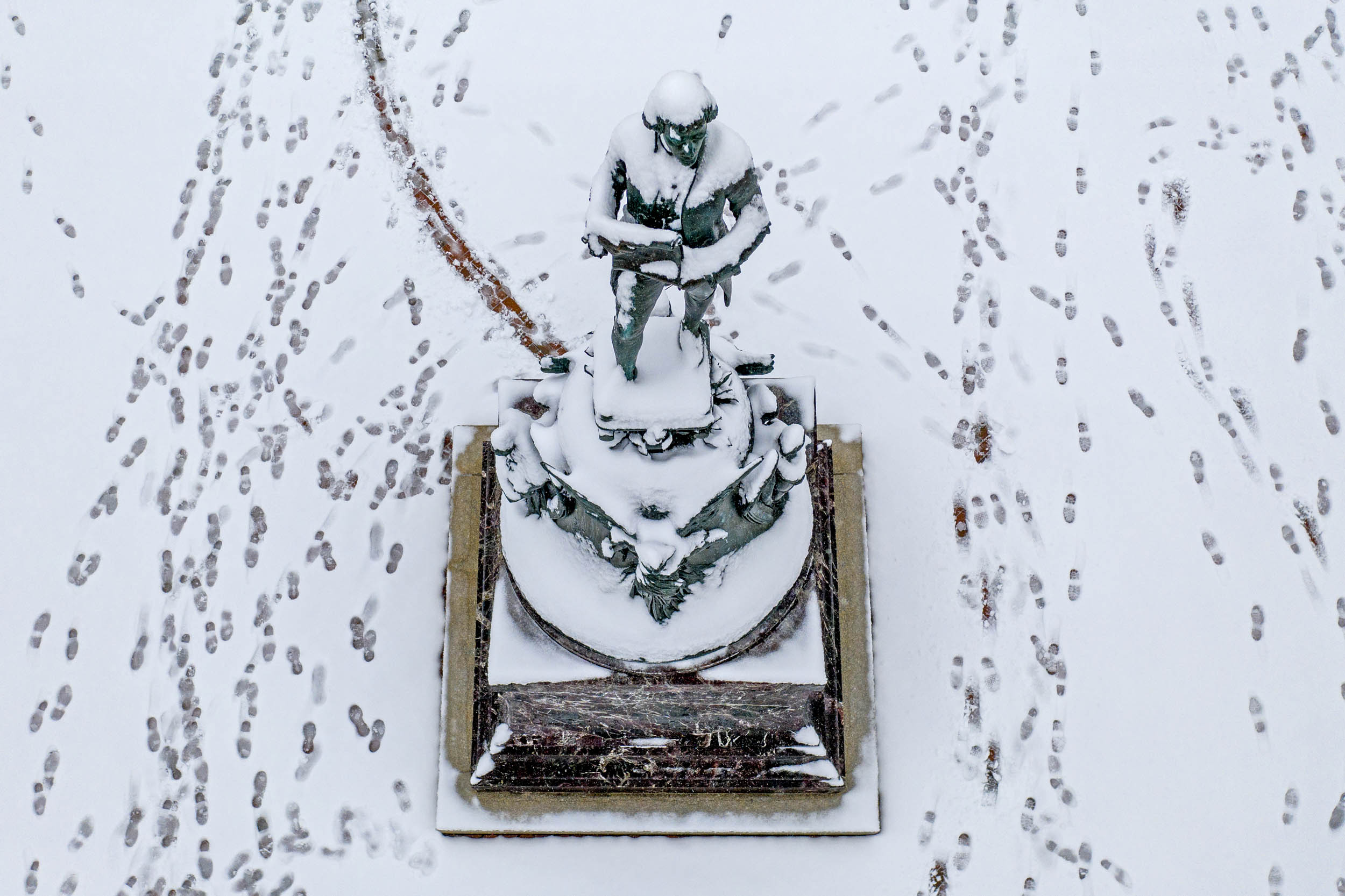 Thomas Jefferson statue covered in snow 